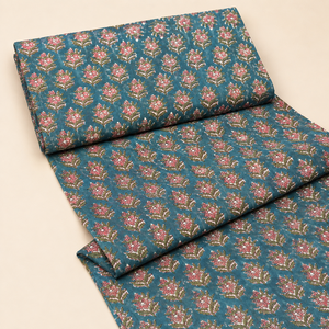 Tela de Algodón Estampada a Mano con Diseño Floral Buta en Rosa y Verde Azulado, Suave y Transpirable, para Confección de Kurta y Decoración del Hogar - Product Image 4