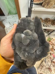 Piedra Preciosa de Calcedonia Negra Natural |   Piedras de Cristal Talladas de Forma Libre para Decoración del Hogar y Coleccionables de Arte - Product Image 2