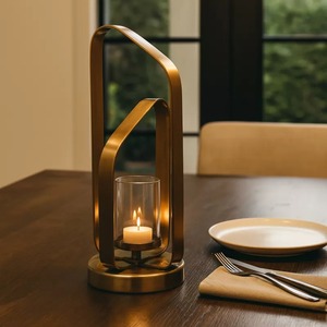 Lanterne à bougie en aluminium moderne, 17 pouces de haut, faite à la main, écologique, durable, décoration d'intérieur - Product Image 6