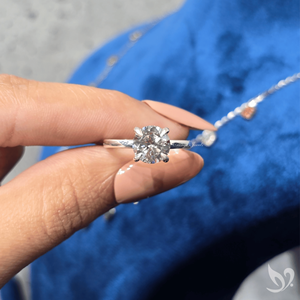 Anillo de Compromiso con Diamante Cultivado en Laboratorio, Corte Redondo de 2 Quilates, Certificado por IGI, Chapado en Oro de 10K, Halo Oculto, Anillo de Novia de Lujo - Product Image 5