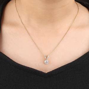 จี้เพชรคาราทลีฟ 14K ทองคำแท้ เพชรเลี้ยงในห้องปฏิบัติการ 1 กะรัต ทรงกลมเจียระไนบริลเลียนท์ แบบโซลิแทร์ ตัวจับรูปตัววี รับรองโดย IGI เครื่องประดับหรูหรา - Product Image 2