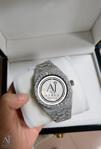 AARVA JEWELS Montre de luxe pour femme avec diamants, bracelet en acier inoxydable, quartz analogique, boîtier rond de 38 mm, cadran saphir, fermoir papillon - Product Image 2