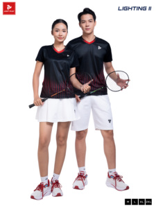 เสื้อแบดมินตัน JUST PLAY Lighting II แบบยูนิเซ็กซ์ แขนสั้น คอวี ลายทาง แห้งเร็ว ผลิตจากโพลีเอสเตอร์ เหมาะสำหรับผู้ใหญ่ ใส่ได้ทุกฤดู - Product Image 1