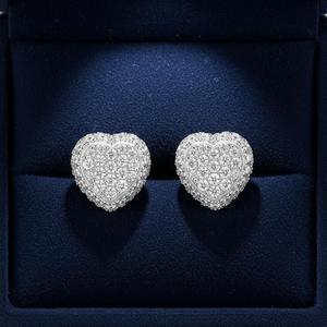 Boucles d'oreilles en argent sterling 925 avec diamants Moissanite, bijoux étincelants en forme de cœur, cadeau romantique pour femmes - Product Image 1