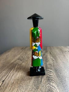 Customized label design statue in lacquer coating high quality lacquered figurines statues - Product Image 2