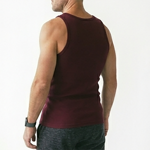 Débardeur tendance pour homme avec logo personnalisé, antibactérien, idéal pour les activités de plein air. - Product Image 3