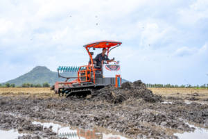 รถแทรกเตอร์การเกษตร HOGICO 80VN/TURBO รุ่นขายดี พร้อมเครื่องยนต์ Yunnei 80 ประสิทธิภาพสูง ฟังก์ชัน 3-in-1 บดดินและพรวนดิน - Product Image 5