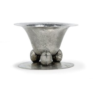 Jardinières de luxe en argent poli, texture martelée unique et élégante, accessoires de jardin très demandés à prix abordable - Product Image 1