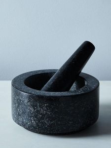 Mortero y pilón de mármol duradero para cocina, para moler hierbas, especias, semillas y preparar condimentos caseros - Product Image 4