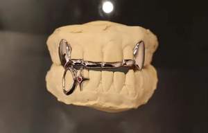 Juego de Grillz de Lujo con Dientes de Vampiro de Moissanita, Chapado en Plata 925, Perlas de Agua Dulce, Joyería Dental Removible Estilo Hip Hop - Product Image 3