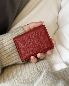 Portefeuille fin minimaliste en cuir de vachette véritable rouge, pliable, pour cartes et argent, pour un usage quotidien décontracté - imperméable, fait main, unisexe - Product Image 4