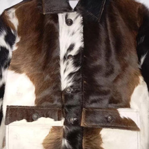 Chaqueta de moto con estampado de vaca y piel sintética para mujer, abrigo cálido de invierno, manga larga, cierre de cremallera, cuello vuelto - Product Image 3