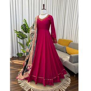 Zarif Etnik Kırmızı Renkli Elbise Dupatta Hay Şinon İpekten Yapılmış Rahat İçlikli Gelinlikler Balo Elbisesi - Product Image 1