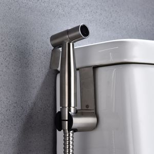 Set Spruzzatore Bidet Portatile per Pulizia WC e Pannolini Lavabili, Rubinetto Bidet da Viaggio in ABS e Plastica, Facile da Usare - Product Image 6