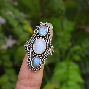 Bague à trois pierres en pierre de lune, argent sterling 925, sertissage clos, bijoux de fiançailles - Product Image 2