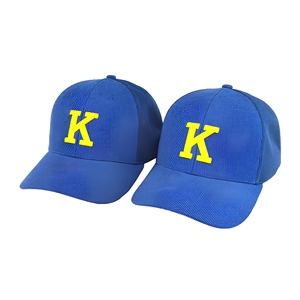 Casquette de camionneur en maille bleue avec broderie K jaune, ajustable, six panneaux, unisexe, décontractée - Product Image 1