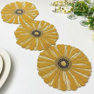 Modern Christmas Beaded <b>Table</b> <b>Runner</b> Ornament Bow Design Handmade Holiday Dining <b>Table</b> Decor Festive Home Wholesale OEM ODM - Product Image 2