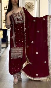 Ensemble Salwar Farshi en Crêpe de Soie Naturel Lourd avec Broderie de Paillettes de 5 mm et Dupatta en Dentelle Prêt-à-Porter Entièrement Cousu pour les Fêtes - Product Image 6