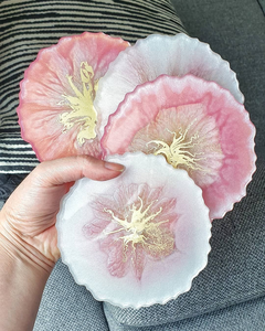 Ensemble de sous-verres en résine de style luxueux, faits à la main, décoratifs, pour table, commande en gros par blossom craft india - Product Image 2
