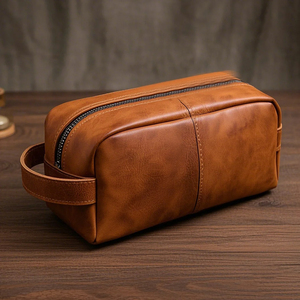 Sacs cosmétiques en cuir légers pour soins personnels, avec fermeture éclair, portables, pour produits de beauté, prix de gros, sacs cosmétiques en cuir personnalisés - Product Image 2