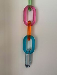 Décoration murale colorée en maillons de chaîne faits main en résine transparente écologique, personnalisable, pour projets DIY, séparateur de pièce ange - Product Image 1