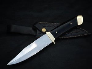 Couteau Bowie à pointe clip en acier inoxydable fait main par Edge Master Manufacture, épaisseur 4 mm, manche en corne noire, étui en cuir, 12 pouces - Product Image 4