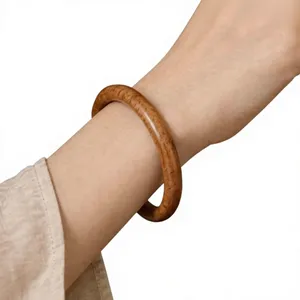กำไลข้อมือไม้ธรรมชาติทำมือสไตล์ชนบทโบโฮ เครื่องประดับข้อมือน้ำหนักเบา สไตล์ชาติพันธุ์ แฟชั่นคริสเตียน ของ MN Exports - Product Image 3
