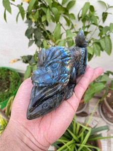 Escultura de Labradorita Camaleón |   Figura de Animal Tallada a Mano en Piedra Preciosa para Coleccionistas y Minoristas de Regalos, Decoración Feng Shui para el Hogar - Product Image 5