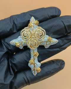 Colgante de Cruz con Diamantes Moissanite VVS Personalizado, Colgante Religioso, Estilo Hip Hop, Plata 925, Chapado en Oro, Joyería Cristiana - Product Image 1