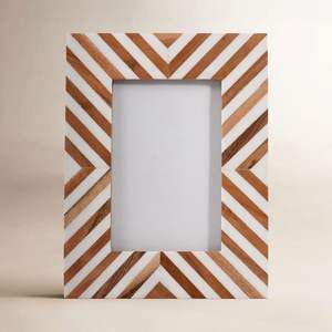 Support en bois et résine de style nordique - Product Image 6