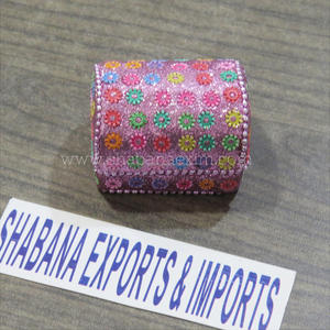 Caja de Joyería Artesanal India con Cuentas, Decorativa con Laca y Brillo, Cuentas de Perlas Blancas, Caja para Guardar Joyas, Decoración del Hogar, Caja de Regalo - Product Image 4