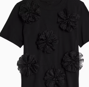 เสื้อยืดผู้หญิงคอกลมสีดำลายดอกไม้ 3 มิติผ้าฝ้าย - Product Image 5
