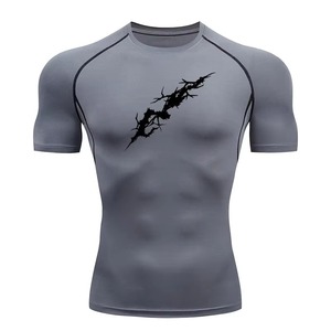 Rashguard Sublimado Personalizado OEM ODM, Rashguard de Poliéster de Alta Calidad para Hombre, Rashguard de Manga Corta para Entrenamiento - Product Image 4