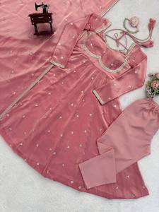 Traje Anarkali Rosa Bordado en Georgette Sintético con Salwar Kameez y Dupatta, Ropa de Fiesta y Boda para Mujer - Product Image 5