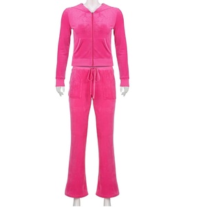 Nuevo Diseño, Conjunto Deportivo de Color Rosa Liso, Top Corto y Pantalones Jogger Ajustados, Traje Deportivo para Correr, Pantalones Acampanados de Terciopelo - Product Image 1