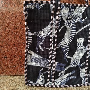 Nouveau sac fourre-tout élégant fait main à imprimé animal avec bandoulière à imprimé animal, deux poignées et fermeture éclair, idéal pour le shopping - Product Image 3