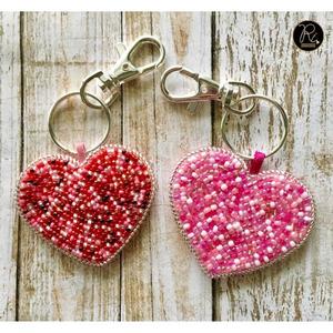 Llavero de Corazón Hecho a Mano con Cuentas, Bonito Llavero Bordado con Cuentas de Corazón Rosa, Colgante Romántico para Bolso, Regalo para Mujeres y Niñas - Product Image 1