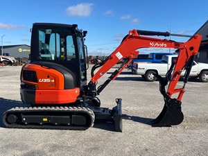 Mini-excavatrice Kubota U35-4 efficace, conçue pour les espaces restreints avec technologie de rotation zéro, moteur puissant - Product Image 4