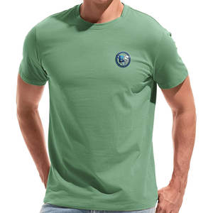 Camiseta Esencial para Hombre, Lisa, con Material Ultra Suave para un Estilo Cómodo y Relajado para el Día a Día, 100% Algodón - Product Image 1