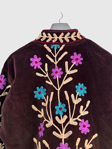 Floral Embroidered <b>Velvet</b> Jacket Mandarin Collar Full Sleeve Plus Size Women's Autumn Blouson Style - Product Image 3