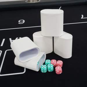 Copa de Dados Redonda Clásica Hecha a Mano OEM de Fábrica con Logotipo Personalizado, Cuero PU Blanco de Alta Calidad para Backgammon o Juegos de Mesa - Product Image 3