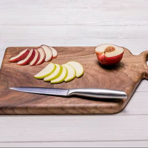 Planche à charcuterie et à fromage rectangulaire en bois faite à la main, épaisseur 1,3 cm, passe au lave-vaisselle, non toxique - Product Image 1
