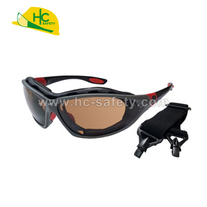 Lunettes de sécurité A04 avec verres UV400, coussinets de monture intérieure amovibles et plaquettes nasales antidérapantes pour un ajustement sûr - Product Image 4