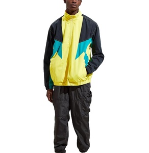 Veste coupe-vent d'extérieur pour hommes de marque personnalisée veste coupe-vent légère à capuche en tissu imperméable et respirant pour l'hiver à fermeture éclair - Product Image 3