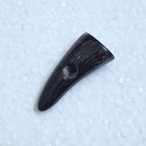 กระดุมหัวแบนแบบกดทำมือ ขัดเงา ลายสัตว์ ดีไซน์ไม่ซ้ำใคร น้ำหนักเบา ทำจากเขาควายธรรมชาติ สำหรับเสื้อผ้า - Product Image 1