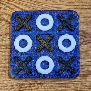 Jeu de Tic Tac Toe en résine époxy avec logo personnalisé pour cadeaux d'entreprise et collections promotionnelles, jeu de décoration Noughts and Cross - Product Image 6
