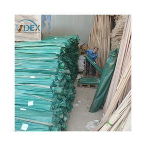 Palo de limpieza interior de eucalipto de madera natural al por mayor, mango de escoba de madera del fabricante para fregona importado de Vietnam - Product Image 5