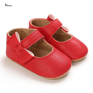 Zapatos de Cuero Rosa Bebé de Alta Calidad, Suela Suave, Zapatos Ligeros y Cómodos para Bebés y Niños Pequeños, Primeros Pasos para Niñas y Niños - Product Image 1