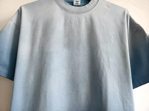 เสื้อยืดโอเวอร์ไซส์ทรงบ็อกซี่ ผ้าคอตตอนด็อบบี้ หนัก 220 กรัม ระบายอากาศได้ดี สไตล์สตรีทแวร์ สำหรับผู้ชาย  รับสกรีนโลโก้ - Product Image 3