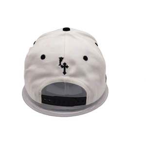 Gorras de Béisbol Snapback con Logotipo Bordado en 3D de 5 Paneles al por Mayor - Product Image 4